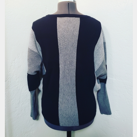 Joseph A Sweater - Picture 3 of 5